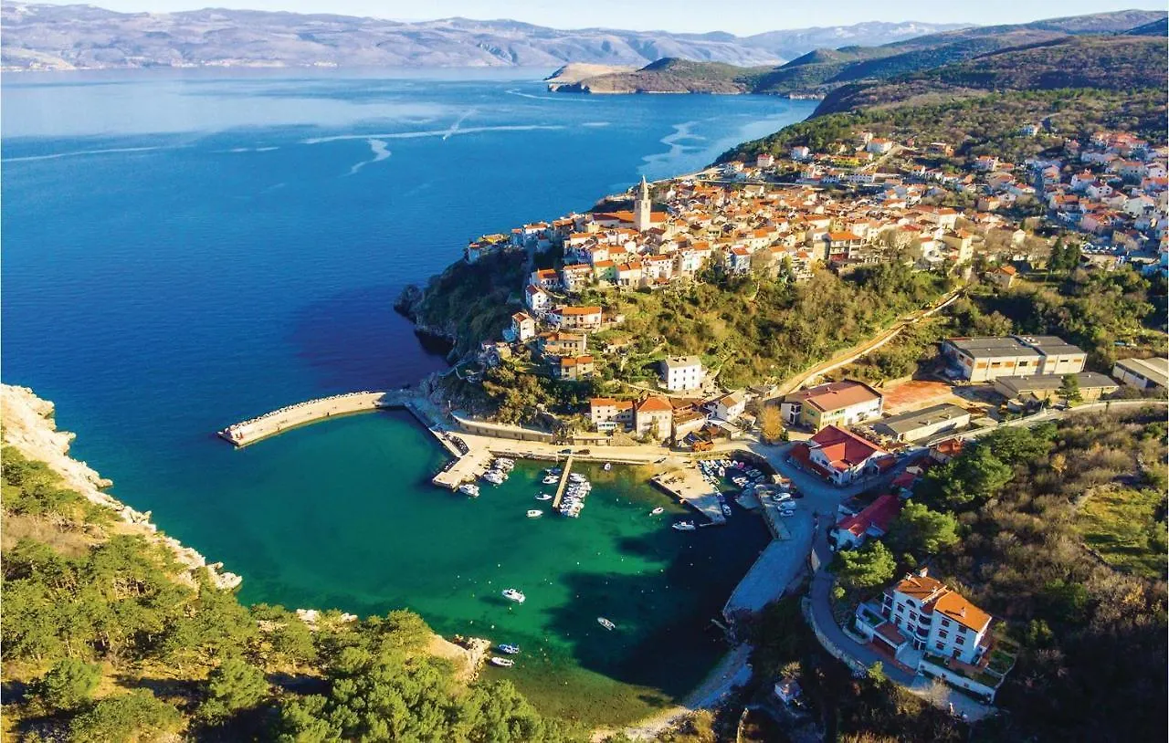 Beautiful Apartment In Vrbnik With Wifi