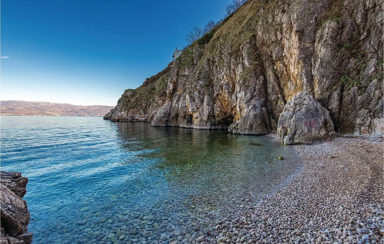 Beautiful Apartment In Vrbnik With Wifi